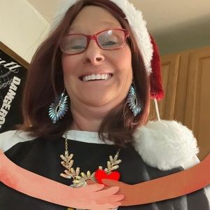 Meet your Posher, Lorie